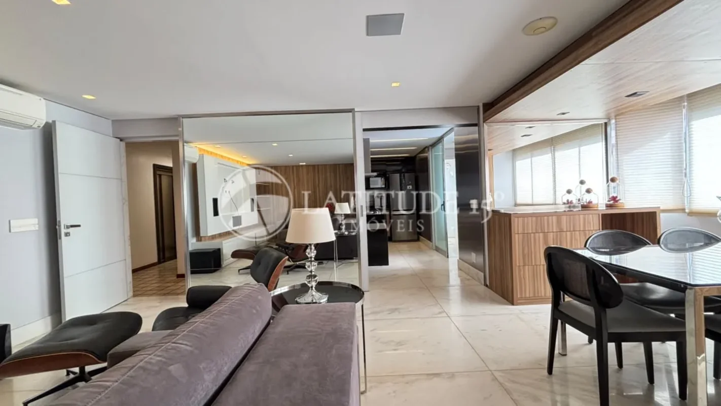 SQN 309 BLOCO C | ASA NORTEMobiliado, Decorado e Assinado por Denise Zuba | 120m...