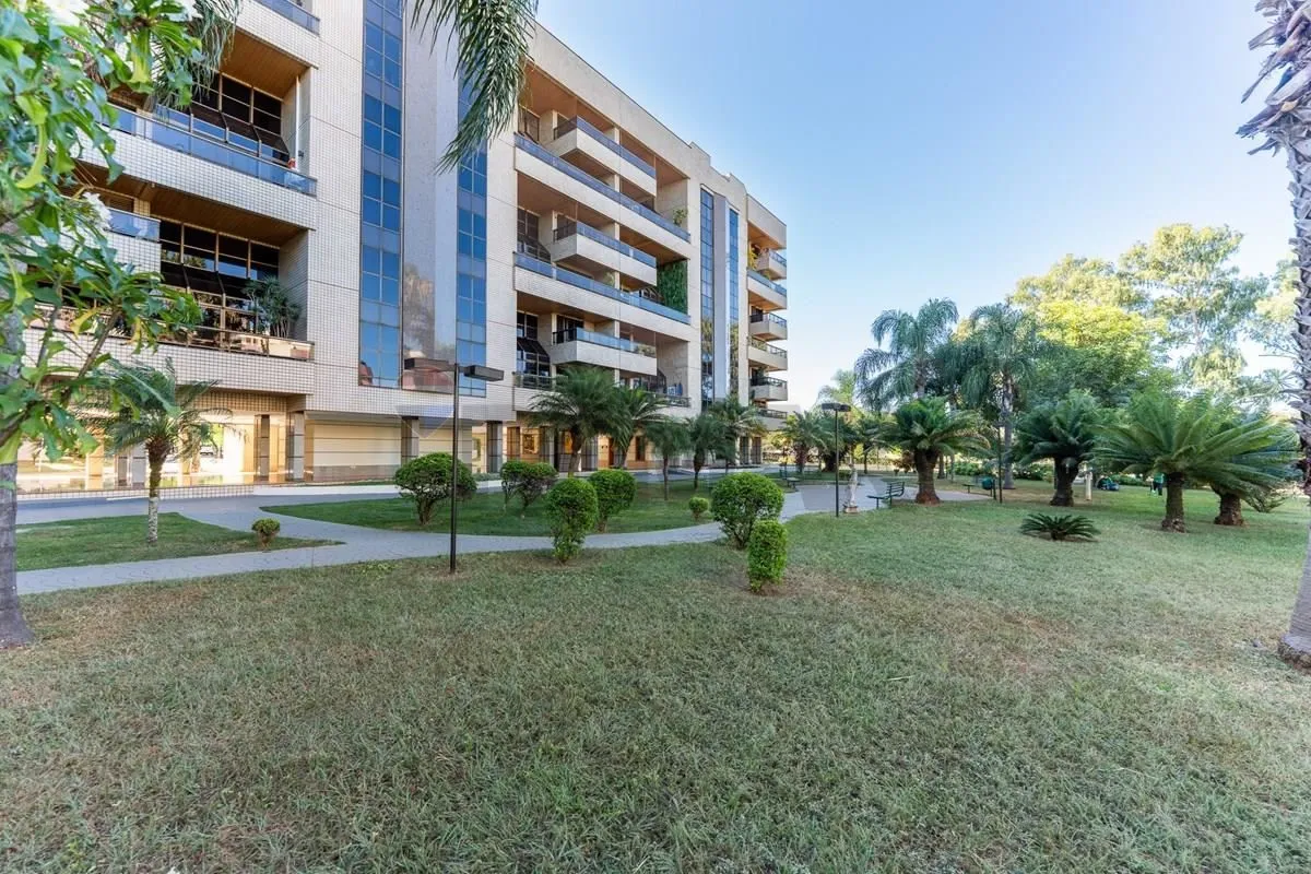 REMAX Prime Home VENDE Apartamento Duplex 290m2Há imóveis que simplesmente ofere...