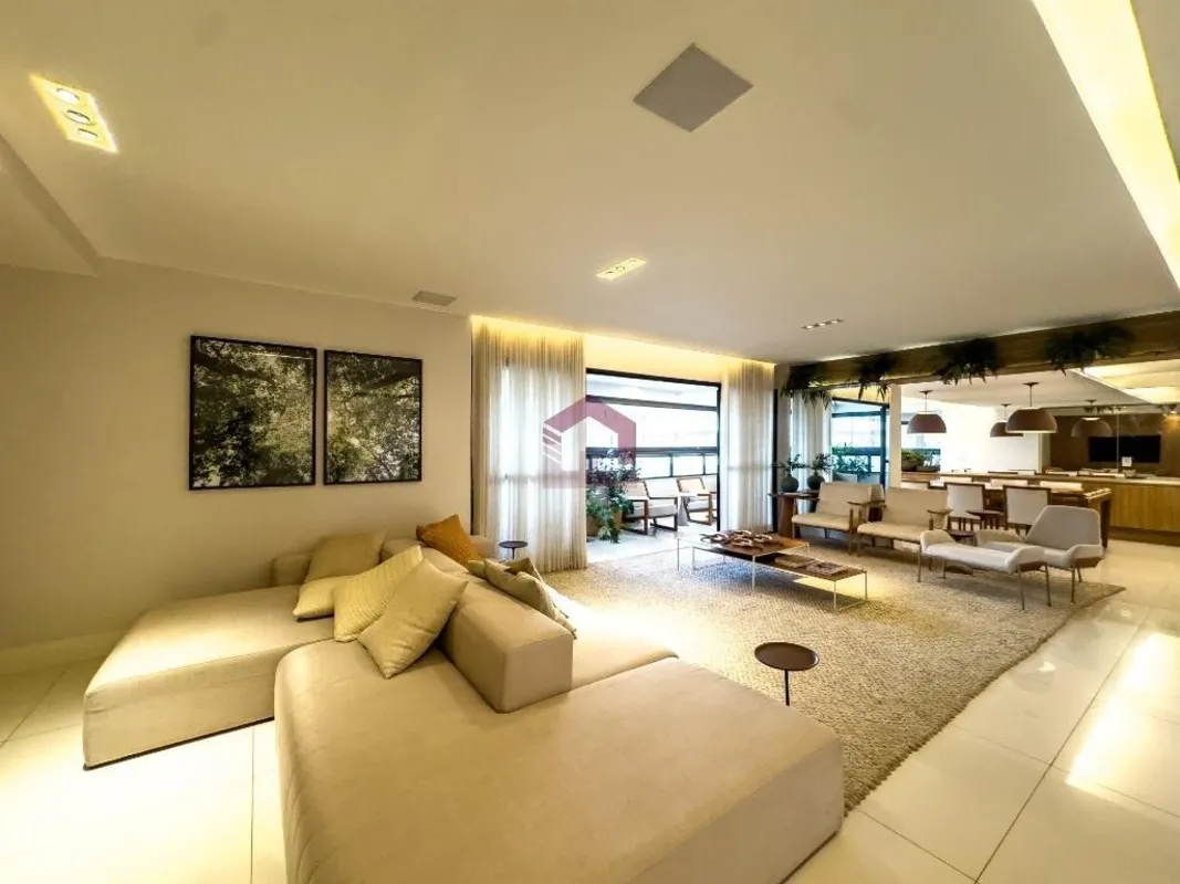 Fernandes & Coelho Imóveis apresenta este excelente apartamento no Quattro Miran...