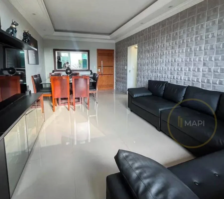MAPI IMOBILIÁRIA VENDE imóvel assim composto e descrito:- SQS 205 quadra tradici...