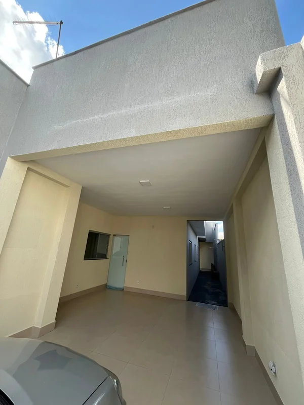 Imagine morar em uma casa confortável na Avenida Zoroastro Artiaga, no Conjunto ...
