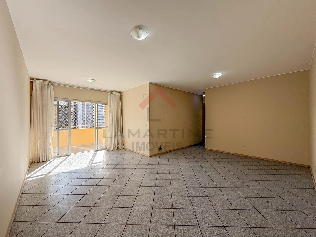 Excelente apartamento de canto, com aproximadamente 130m², planta inteligente, a...