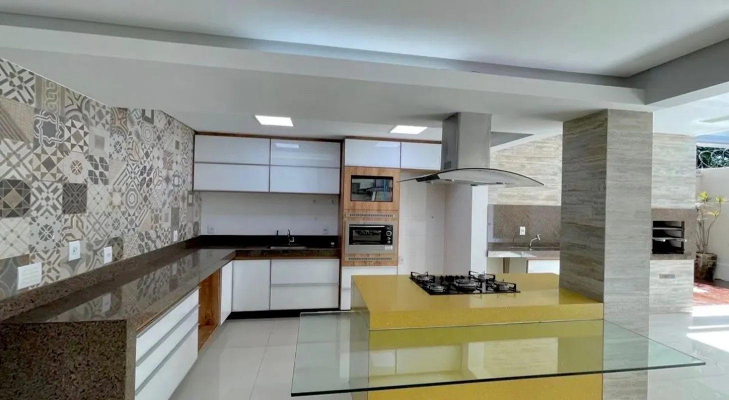 Casa em condomínio fechado no parqueAmazôniaR$890.000.62 98533-2612Residencial M...