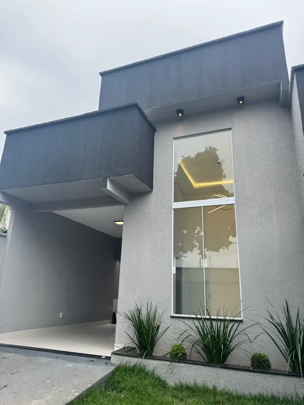 Casa de 3 quartos com uma suíte no ST Aeroporto Sul em Aparecida de Goiânia. São...