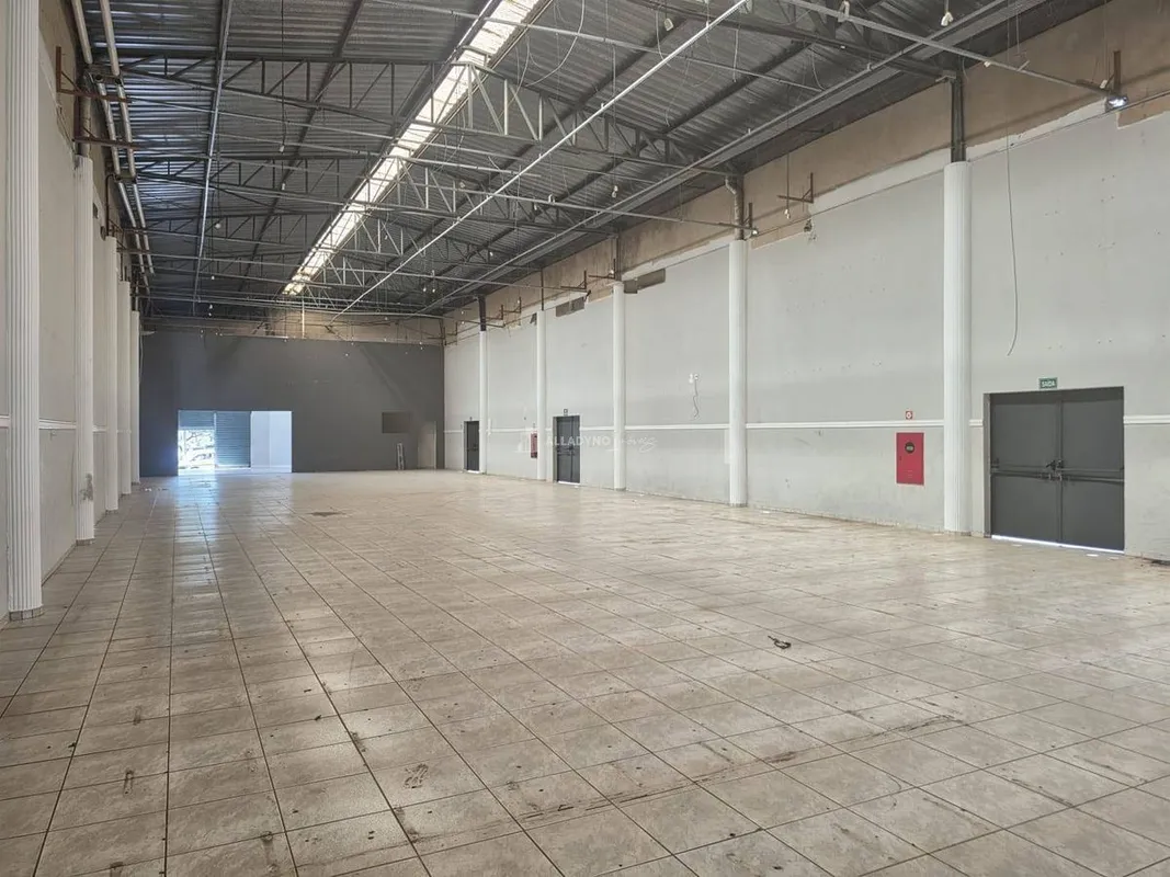 Galpão Comercial para Locação | SCN – Setor Comercial Norte | Brasília/DFExcelen...