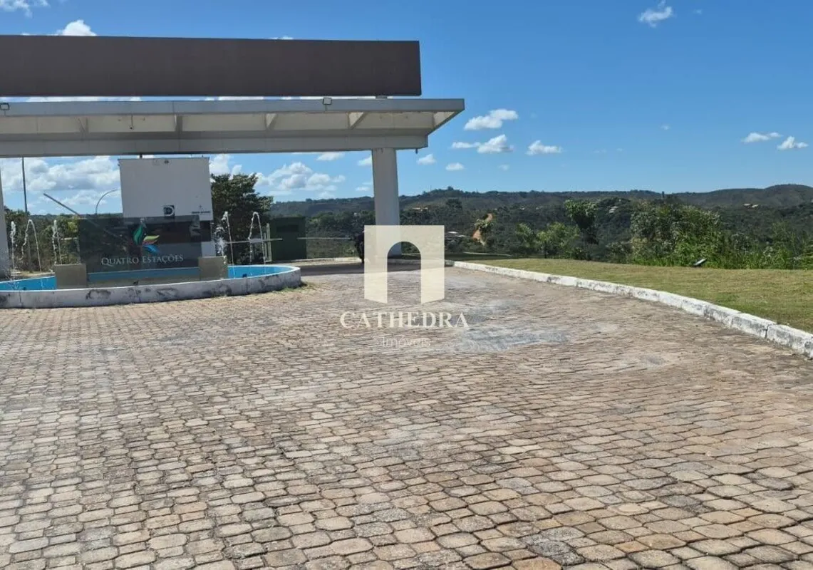  Lote à venda no Jardim Botânico! Já imaginou ter o seu pedacinho de sonho em um...