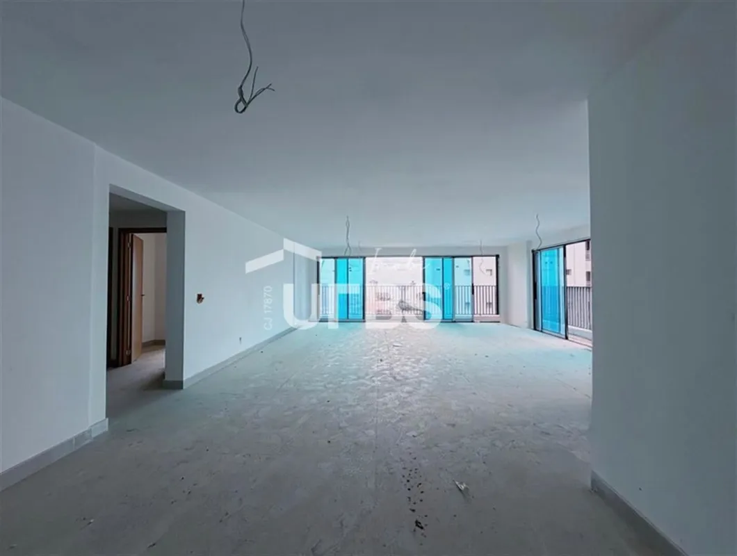 COD U-0032930 - Apartamento com 222m² de área privativa, com 4 suítes plenas, su...