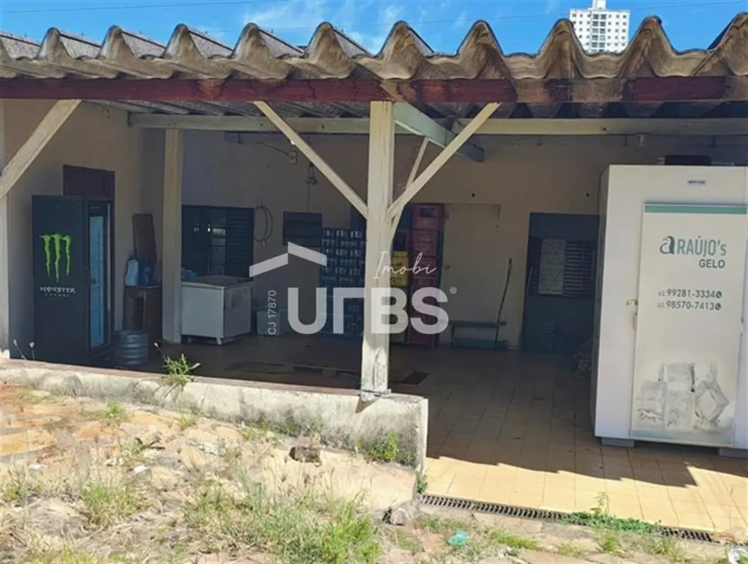 COD U-0033176 - Casa com 165m² de área construída em um terreno de 360m²- Av. Dr...