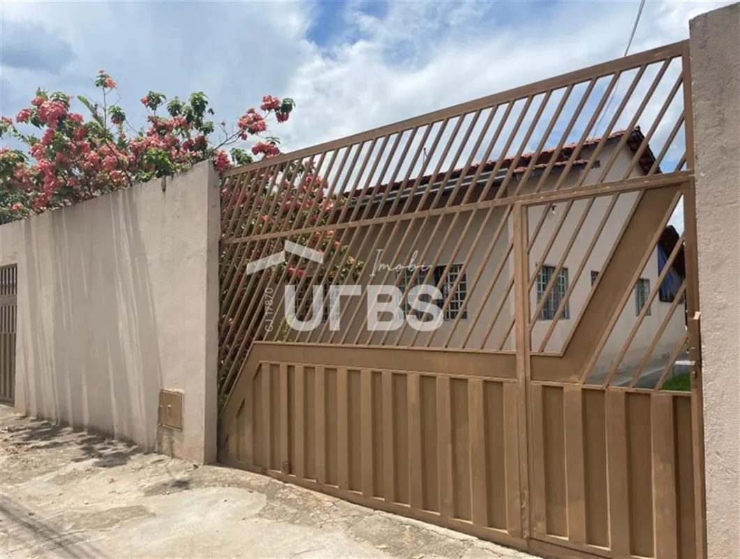 COD U-0031241 - Casa Comercial à Venda – Jardim Santo Antônio | GoiâniaExcelente...