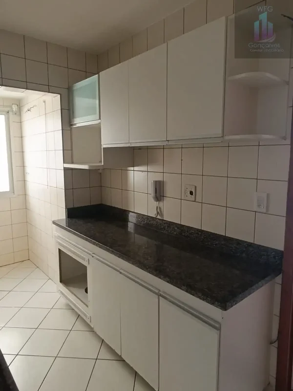 Excelente oportunidade no Jardim América, em Goiânia! Este apartamento de 3 dorm...