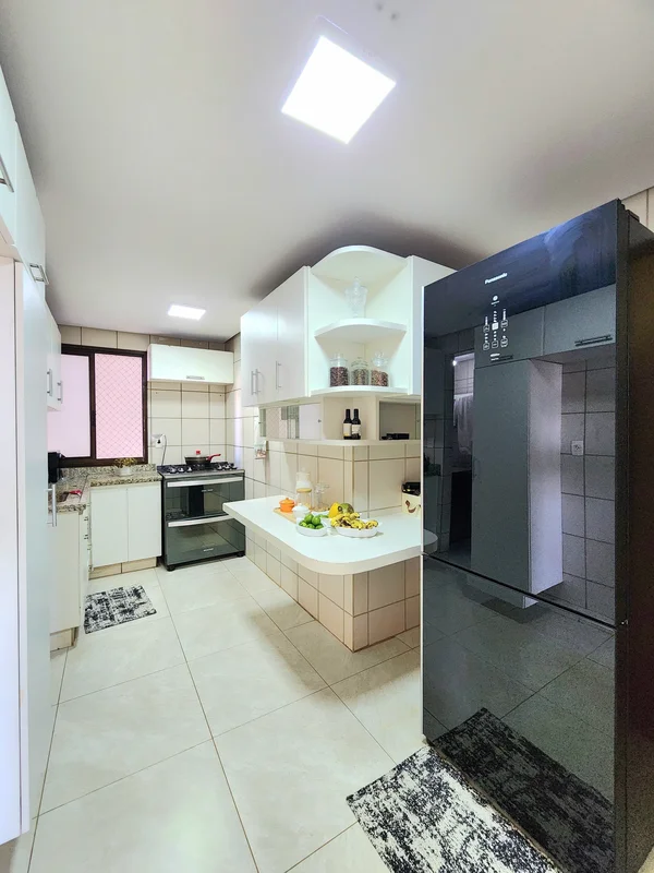 Setor Bueno • Abaixo da Avenida T-7 Oportunidade abaixo do valor de mercado.Apar...