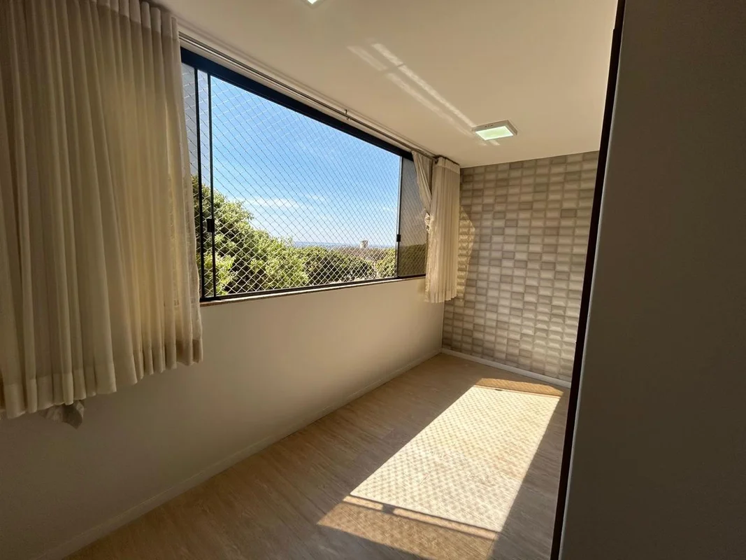 ? Apartamento mobiliado pronto para morar! Imóvel totalmente reformado, com acab...