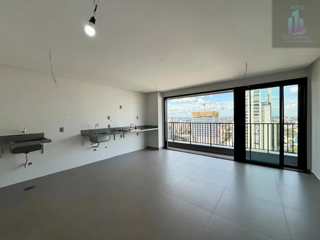 Localização privilegiada a apenas 100 metros da Praça do Sol, oferece conforto, ...