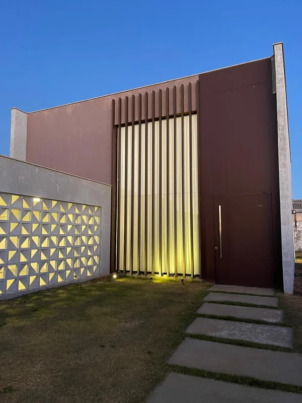 Esta casa está disponível para aluguel em Ponte Alta, oferecendo 285 m² de área ...