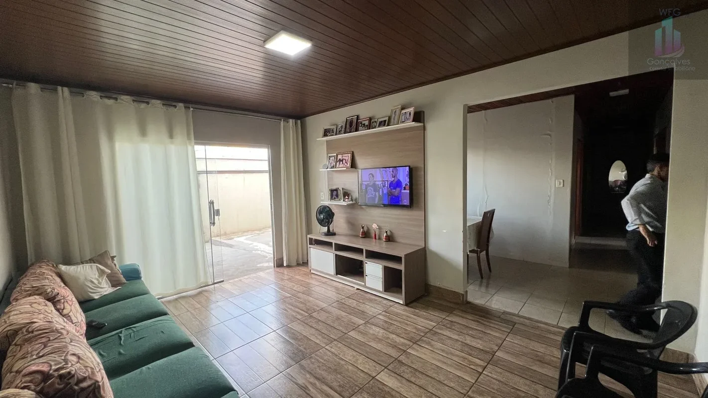 Casa com 3 Quartos Suite localizada a apenas 5 minutos do Buriti Shopping. difer...