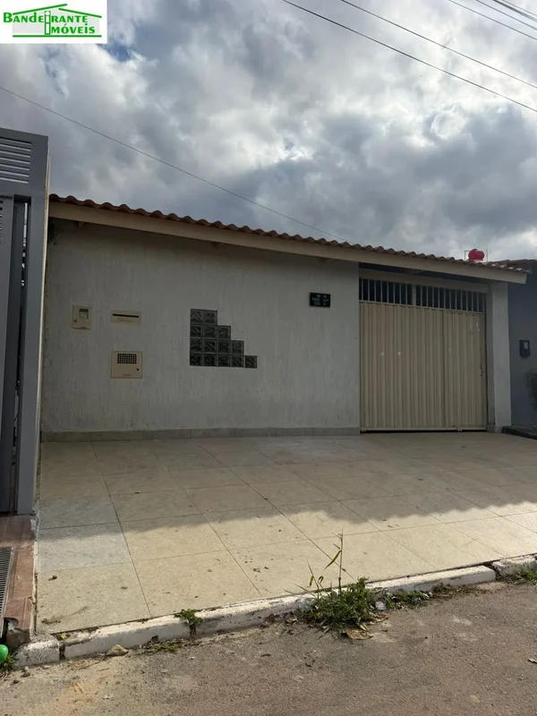 OPORTUNIDADE ÚNICA!!!IMÓVEL COMPOSTO POR:- 02 quartos;- Sala;- Cozinha;- 01 Banh...