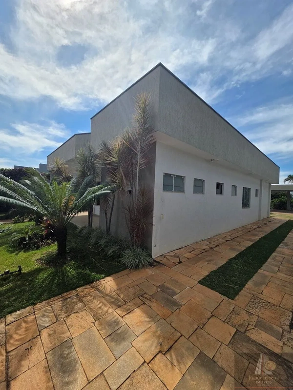 Rua 12 Vazado para AV estrutural, pomar, sala grandeCasa muito bem construída, p...