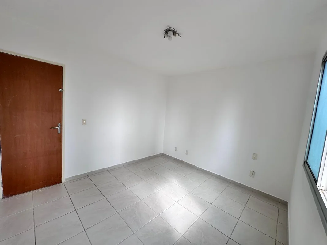 Apartamento de 2 quartos com lazer completo , armários no banheiro e cozinha . F...