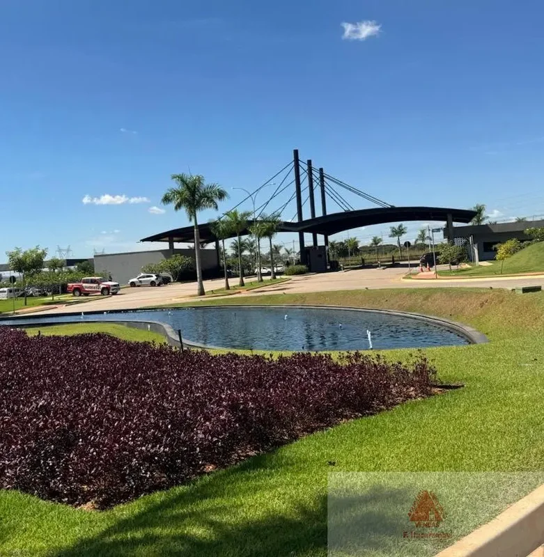 Lote com 418 M2, conta com toda a infra estrutura da construtora FGR, dos Condom...