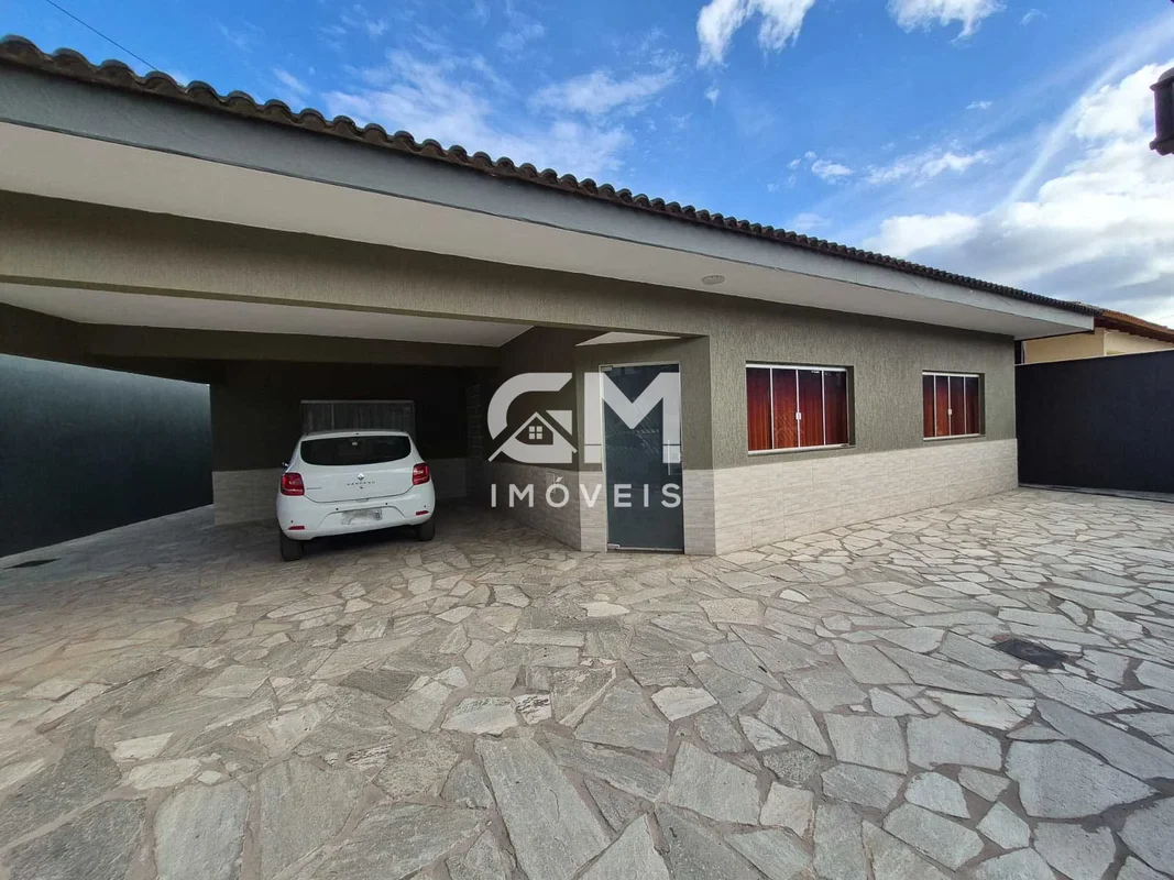 GM IMÓVEIS VENDE EXCELENTE CASA NO CONDOMINIO FRIBURGO Excelente casa térrea com...