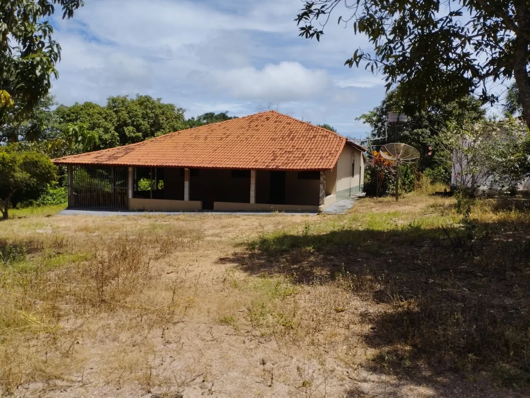 Localização na beira da Rodovia GO-010 que liga Luziânia à Vianópolis.Com 16.58 ...