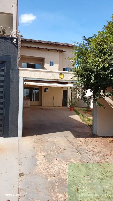Aconchegante casa / sobrado está localizado no bairro Setor Jaó com 184 m² terre...