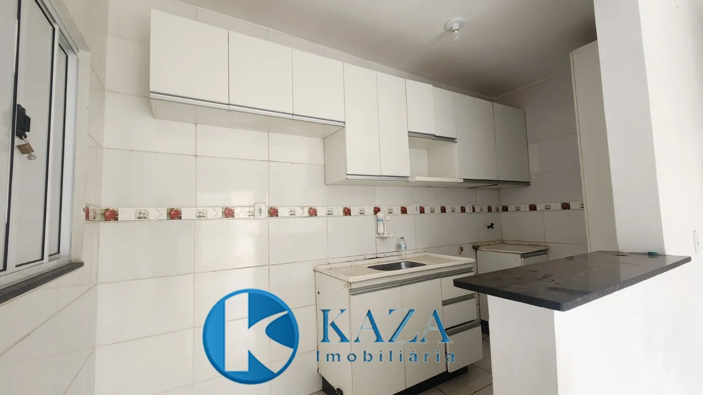 Ótimo apartamento, primeiro andar, de 02 quartos, bem iluminados e arejados, com...