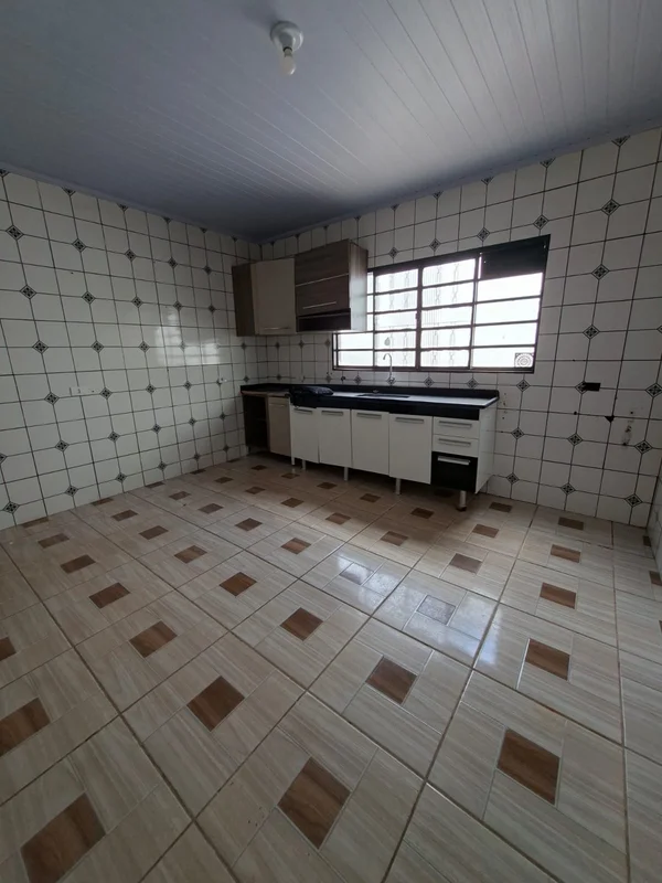  CASA À VENDA | QSC 19 – Chácara 28 | Taguatinga Sul Valor: R$ 330.000,00 Excele...