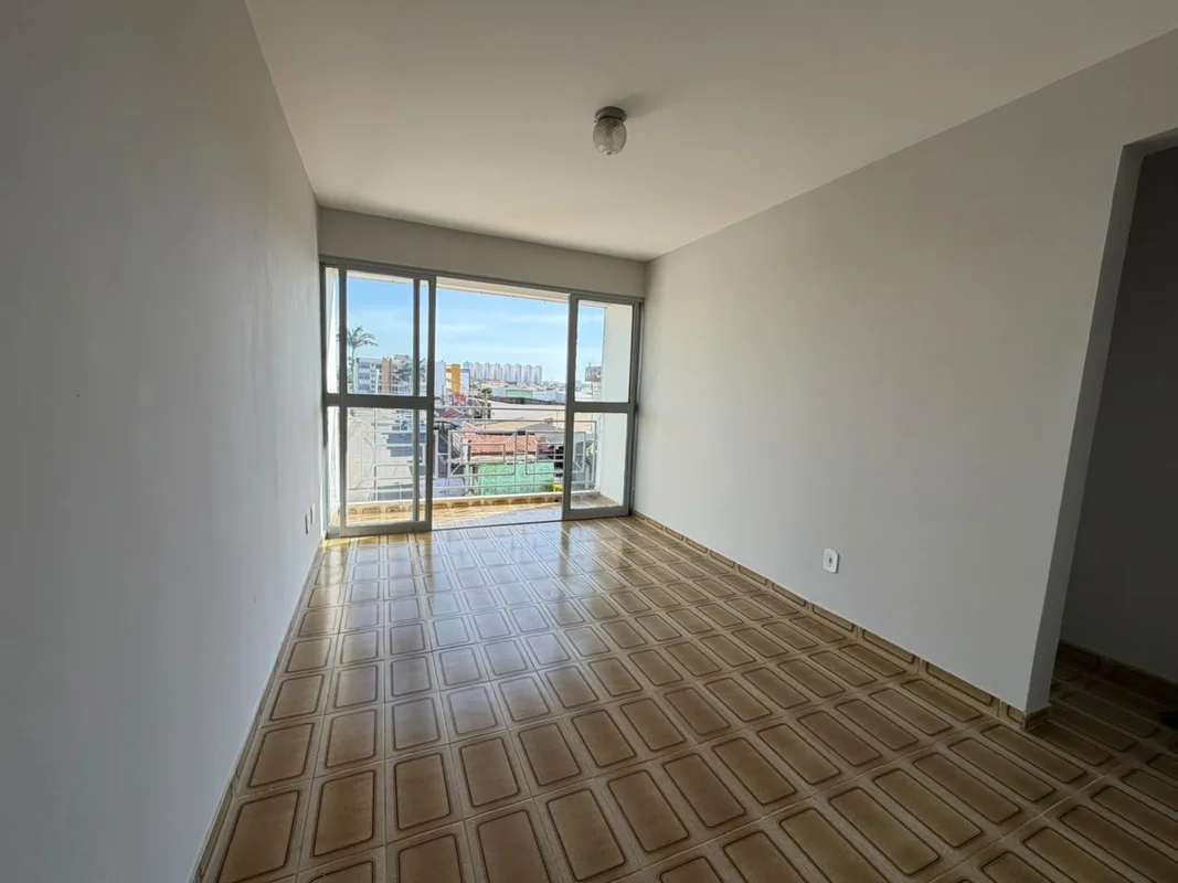 Conquiste seu espaço em Taguatinga Norte, no QNL 6, com um confortável apartamen...