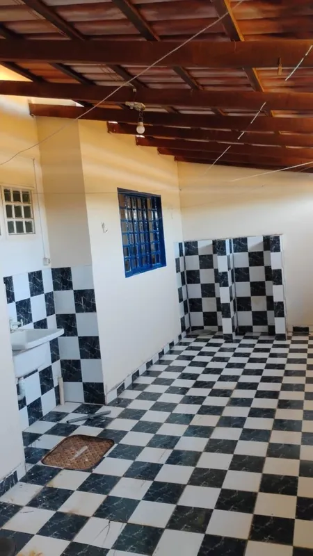 Casa em condomínio à venda em Luziânia-GO, no bairro Parque Alvorada III. 2 quar...