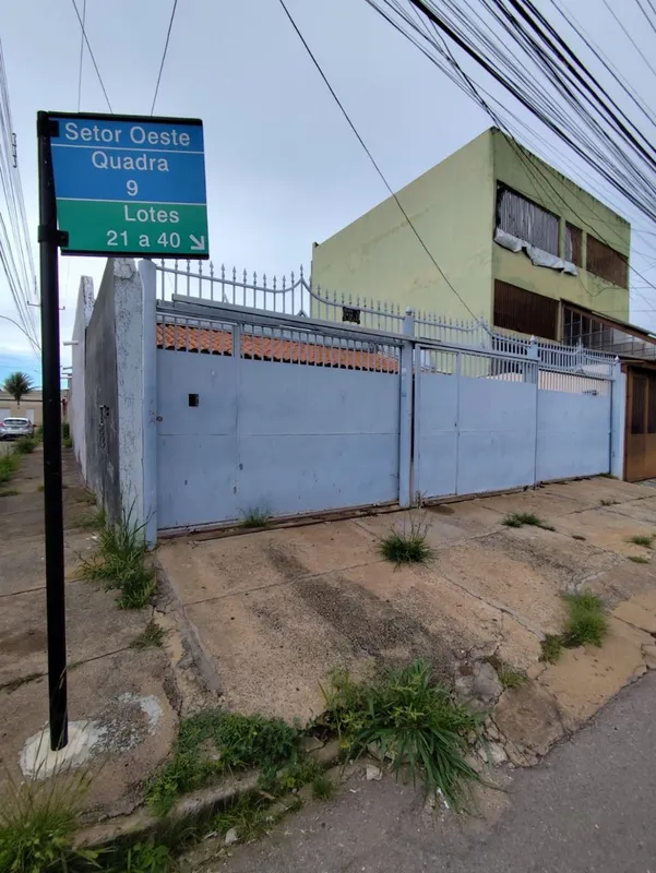 Casa à venda em Brasília-DF, no bairro Setor Oeste (Gama), com 275m² de área. Ap...