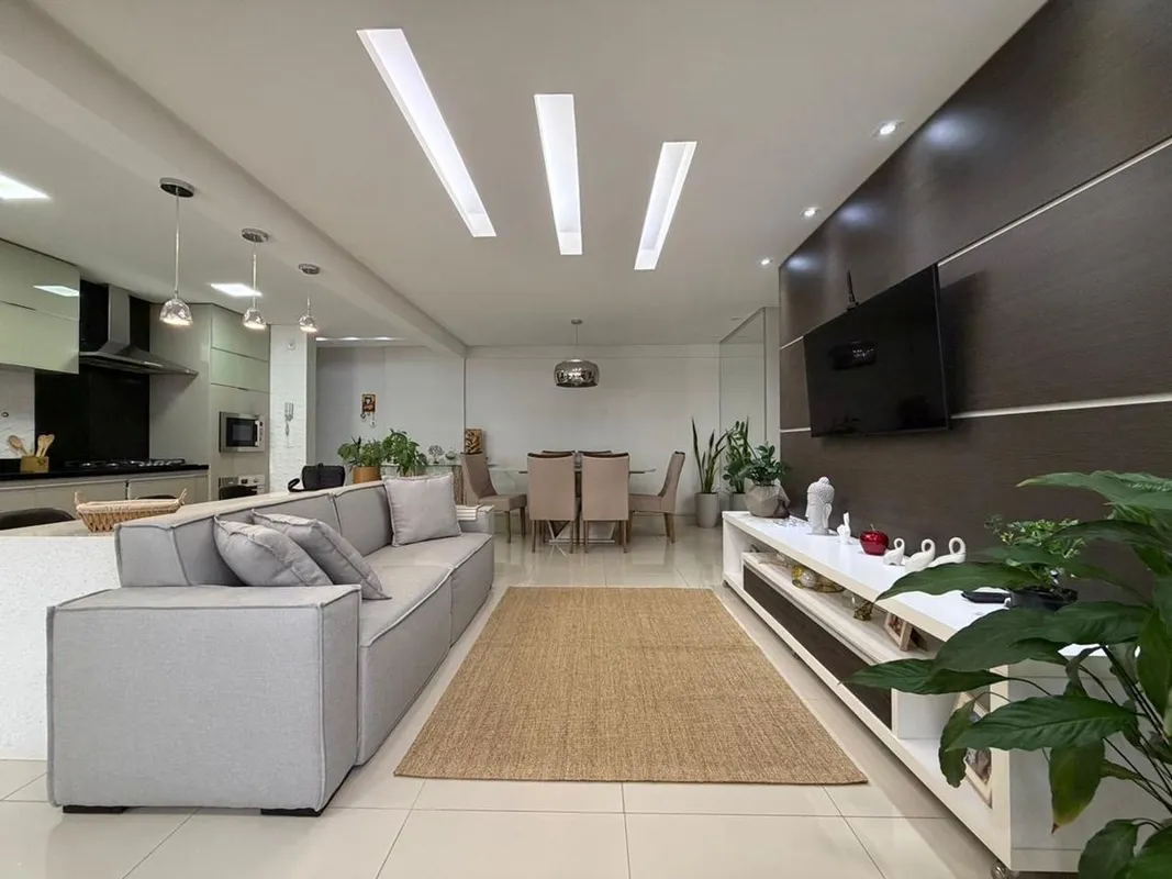Apartamento à venda em Brasília-DF, no bairro Setor Industrial (Gama), com 3 qua...