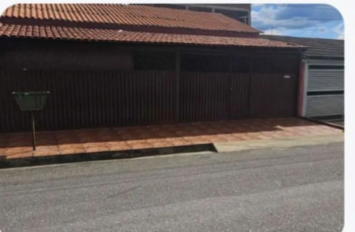 Casa dos seus sonhos à venda! QR 209, conj C, Santa Maria-DF-Casa térrea, quitad...