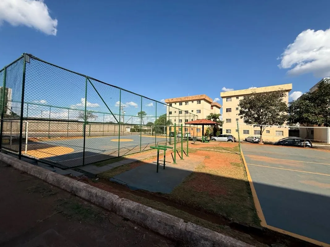 Apartamento à venda em Valparaíso de Goiás-GO, no bairro Parque Esplanada III. P...