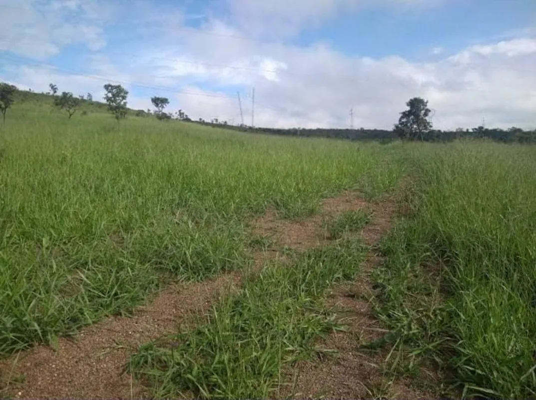 TERRENO À VENDA - SANTO ANTÔNIO DO DESCOBERTOLocalização: Santo Antônio do Desco...