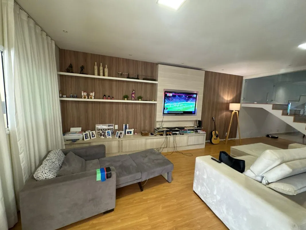 Casa à Venda | Gama Setor Norte Descubra o conforto e a exclusividade desta casa...