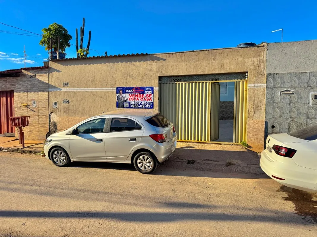 CASA À VENDA, CONJUNTO 12 HC, RUA 2, NOVO GAMA/GOLocalização: Conjunto 12 HC, Ru...