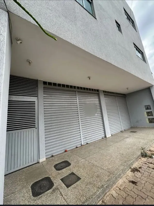 PRÉDIO À VENDA OPORTUNIDADE PARA INVESTIDORLocalização: Região valorizada com co...