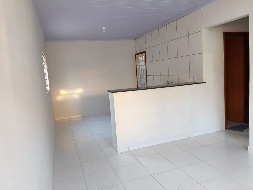 Casa em condomínio à venda em Luziânia-GO, no bairro Parque Estrela Dalva IX, co...