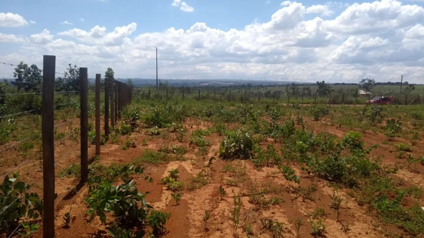 Terreno à venda em Luziânia-GO, no bairro Mansões de Recreio Estrela Dalva VIII....
