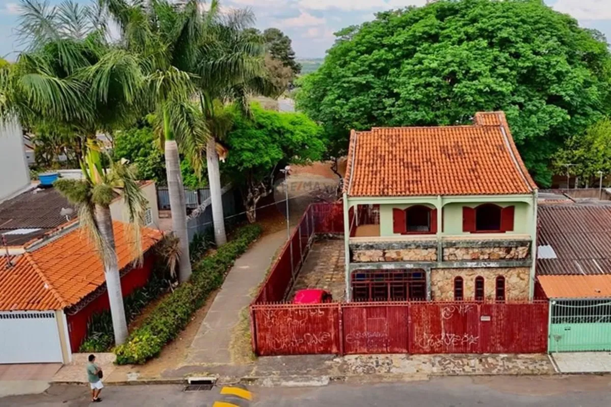 CASA DE 4 QUARTOS NA QE 13 CONJUNTO K - GUARÁ II!Oportunidade !! Casa na melhor ...