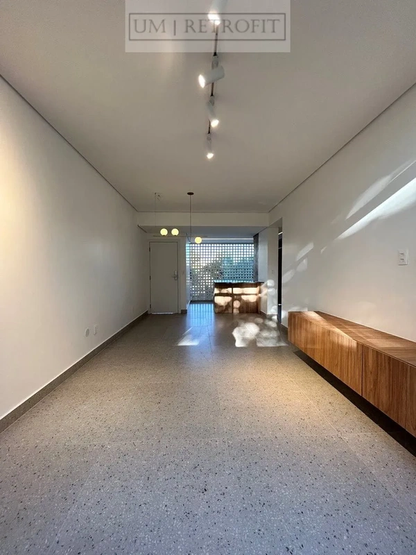 Tudo que você procura em um apartamento:Excelente quadra, arborizada e espaçosa....