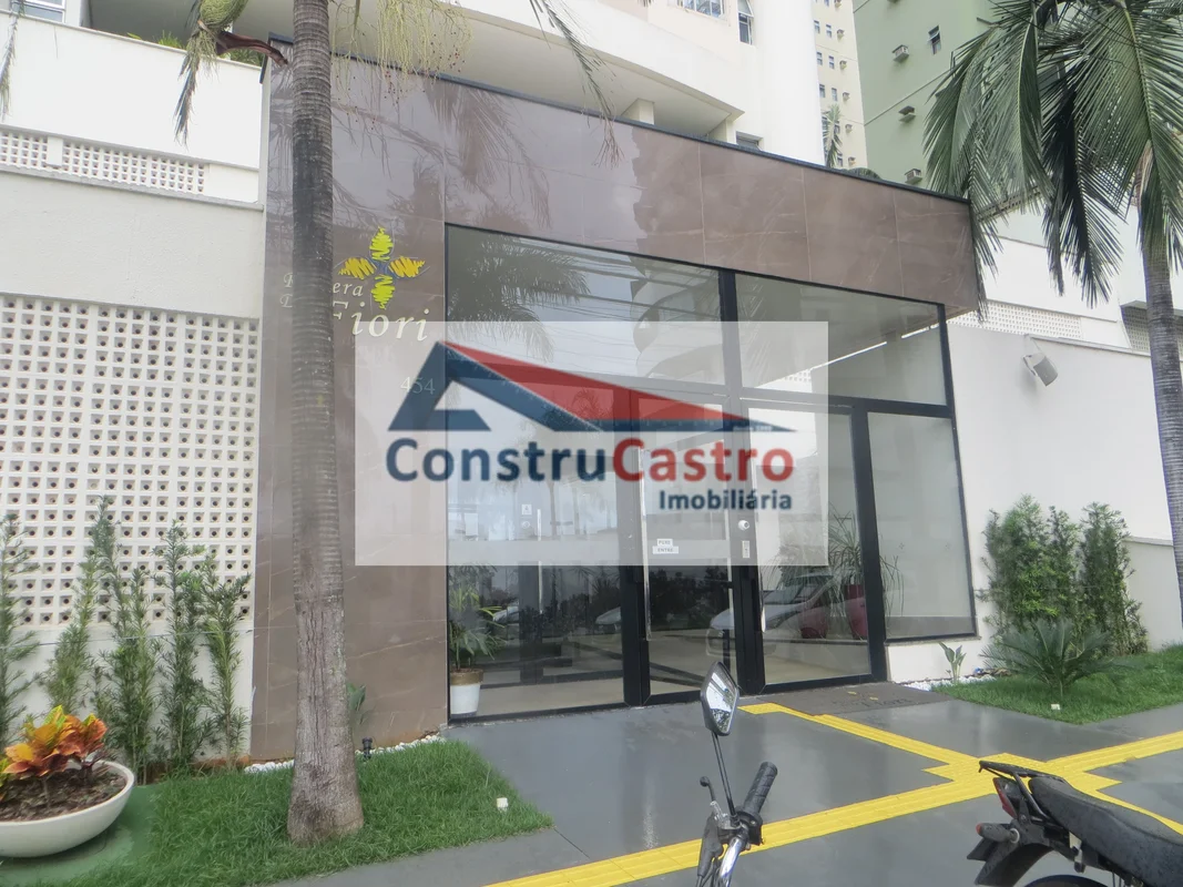 02 quartos sendo um suite com armarios, sala com varanda, cozinha com armários, ...