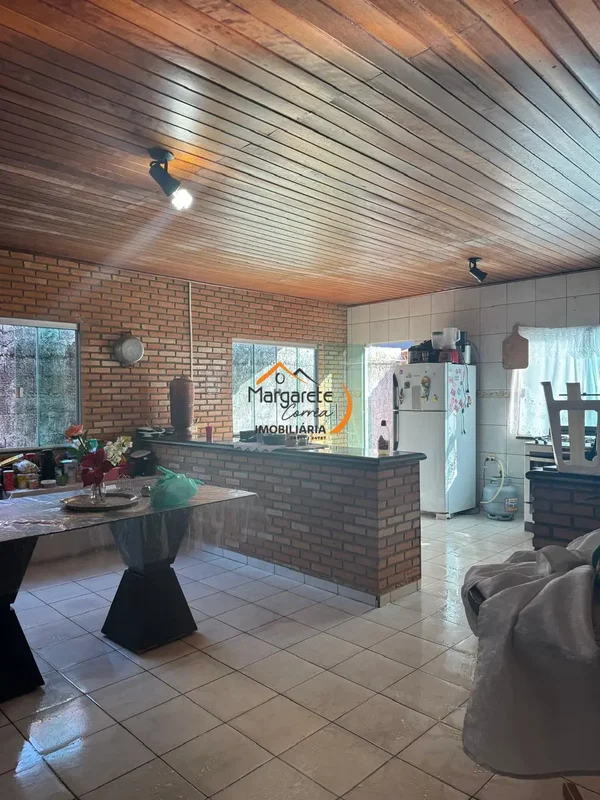 Imobiliária Margarete Corrêa vende casa no Condomínio Jardim Europa II*Não Aceit...