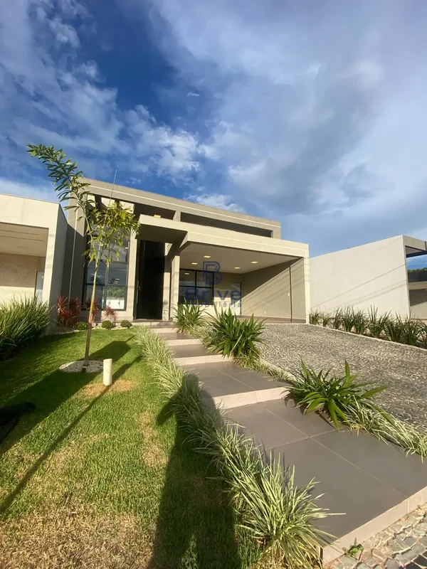 Excelente oportunidade de adquirir uma casa moderna, espaçosa e projetada para o...