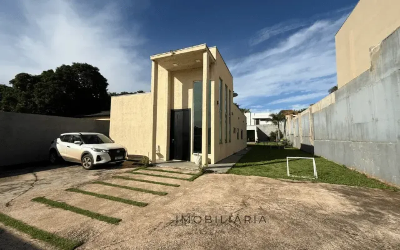 Casa com Lazer Completo em Condomínio Fechado Arniqueira conjunto 04Lote: 690 m²...
