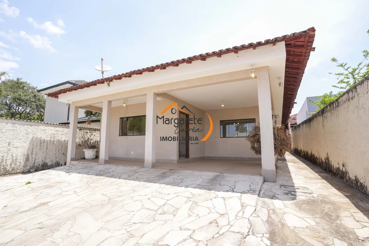 Imobiliária Margarete Corrêa vende casa no Condomínio Residencial Sobradinho Cas...