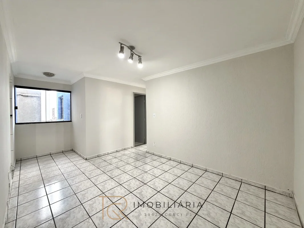 TRG imobiliária VENDE ! Excelente apartamento na CNB 5, Ed. Itapoã, com 80,27m² ...
