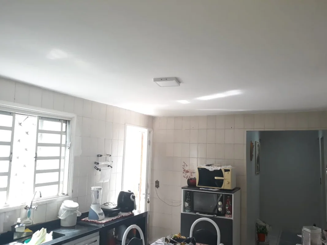 Casa 3 qtos 1 suite laje lote 312m Ótima localização Perto da tenda do frango in...