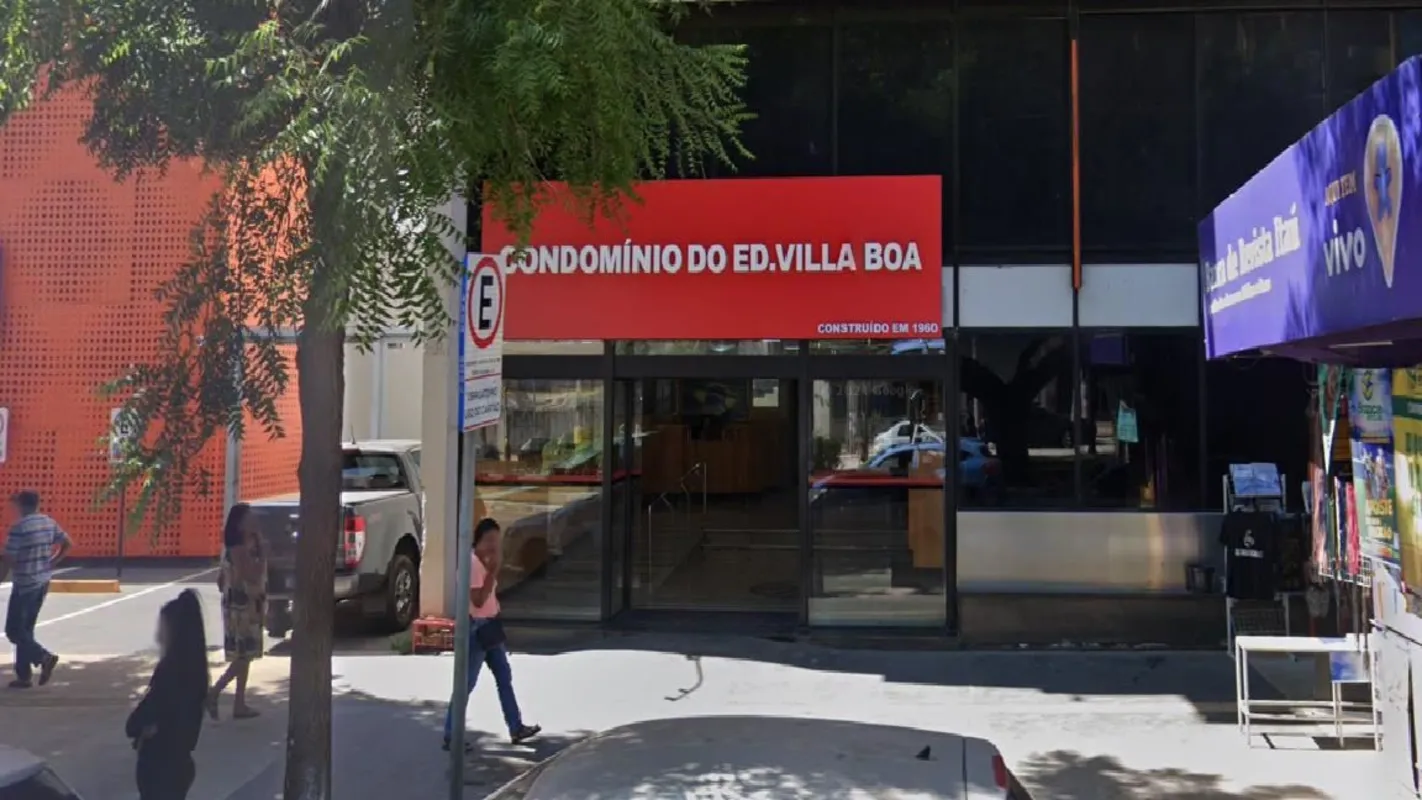 ## SALA COMERCIAL PARA LOCAÇÃO NO CENTRO – GOIÂNIAExcelente sala comercial com 7...